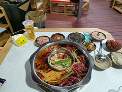 -正贰捌经重庆老火锅(建设路店)