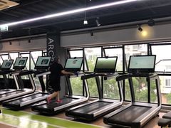 -Liking Fit24小时智能健身(金汇路韩国街店)