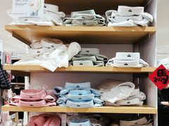 -优衣库(广州番禺万达广场店)