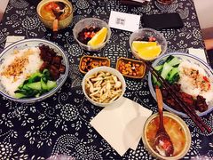 -蜗牛小馆醉乡民谣云南菜(惠新西里店)