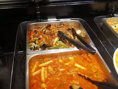 辣白菜烩年糕-比格比萨自助(花园路店)