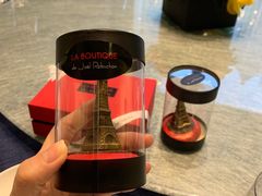 埃菲尔铁塔巧克力-Salon de The de Joel Robuchon(外滩18号店)