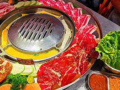 -哈哈碳都·牛肋条无限自助烤肉(台江万达店)