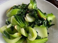 青菜炒蘑菇-大牌大·传统杭帮菜(湖滨店)