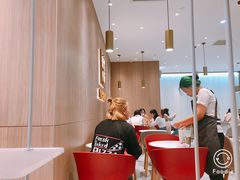-奈雪的茶(湖滨银泰in77C区PRO店)
