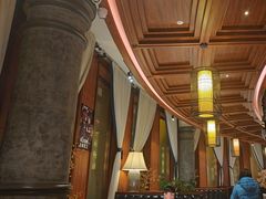 -八府香鸭·啫啫煲(华山路店)