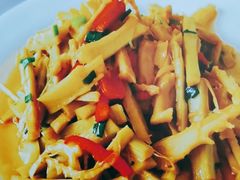 -天乐农家鱼头王(天目湖店)