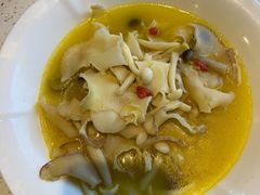 -巧克力渔家.小船海鲜胶东菜(万平口店)