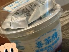 蓝莓希腊酸奶-喜茶(广州白云机场T2出发厅店)