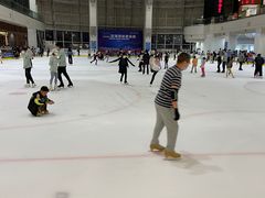 -冰纷万象滑冰场(深圳万象城店)