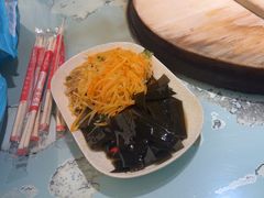 -鱼窝棚柴火铁锅炖(富山屯店)