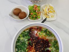 -京穆兰兰州牛肉面·清真(盛龙广场店)