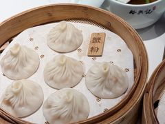 纯蟹黄蟹黄拼盘小笼包-裕兴记•蟹黄面馆(人民广场店)