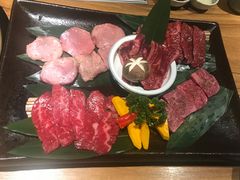 -炼火烤肉店