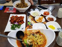 -贵宾庄炸酱面·韩式料理(高区店)