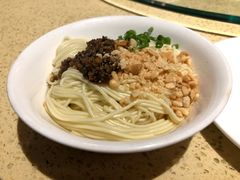 -铜锣湾·有麝自然香(重庆新天地店)