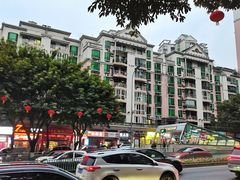 -红土地(地铁站)