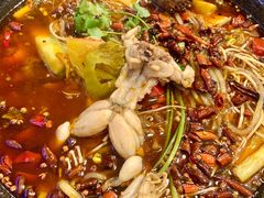 -鸿顺老铁锅美蛙鱼府(解放碑店)