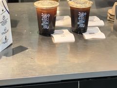 -瑞幸咖啡(华新地铁站地下商业街店)