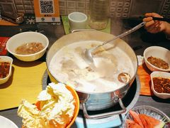 -四季喧黔味豆米火锅(万达广场店)
