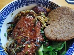 大排面-沪西老弄堂面馆(定西路店)