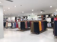 -优衣库(重庆星光时代广场店)