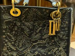 -小飞侠奢侈品回收 寄卖 养护(宝山宝龙广场店)