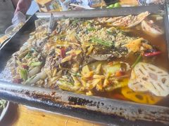 -宏兴烤鱼山庄(宣恩总店)