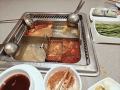 -海底捞火锅(旭辉MALL店)