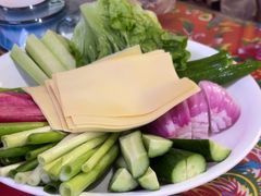 -闯关东东北农家菜(崂山石老人店)