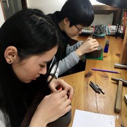 伟德bv1946官网-品牌风向标：从马拉松赛道到珠宝工坊运动户外与时尚珠宝的增长新线索