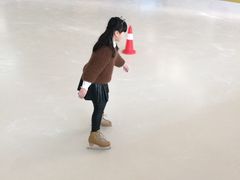-冰纷万象滑冰场(二七万象城店)