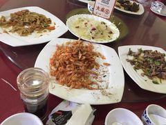 -溢心园香河肉饼总店