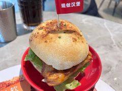 -必胜客餐厅(昆百大泰业城店)