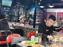 -马路牙子烧烤音乐酒馆(望京店)