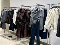 -URBAN REVIVO(七宝领展广场店)