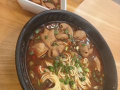 -丽影重庆小面(定西路店)