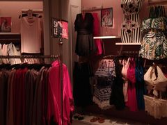 -鸿通城购物中心