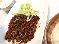 -梅利汴京烤鸭•开封豫菜地标店(东大街店)