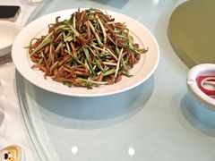 蒜苗杏鲍菇-九转小磨·东北菜老字号(祥安店)
