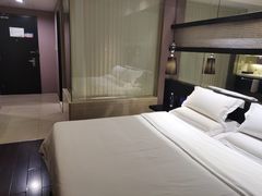 -扬州东关街文昌阁桔子水晶酒店