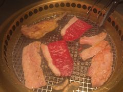 -铭牛烧肉·和牛海鲜自助(高新月牙湖店)
