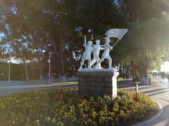 -人民防洪胜利纪念塔