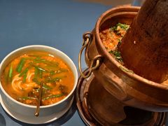 铜锅饵块油焖鸡-一坐一忘云南菜(嘉里中心店)