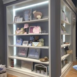 -丽婴房(七莘路店)