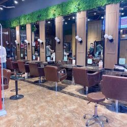 点击看大图 -震轩美容美发连锁店