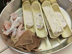 -捞小鲜虾滑海鲜自助火锅(嵊州吾悦店)