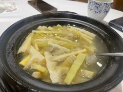 -围龙屋客家食府(福田店)
