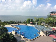 -上海滴水湖皇冠假日酒店