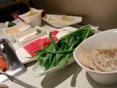 -海底捞火锅鲜切牛肉主题店(长寿路店)
